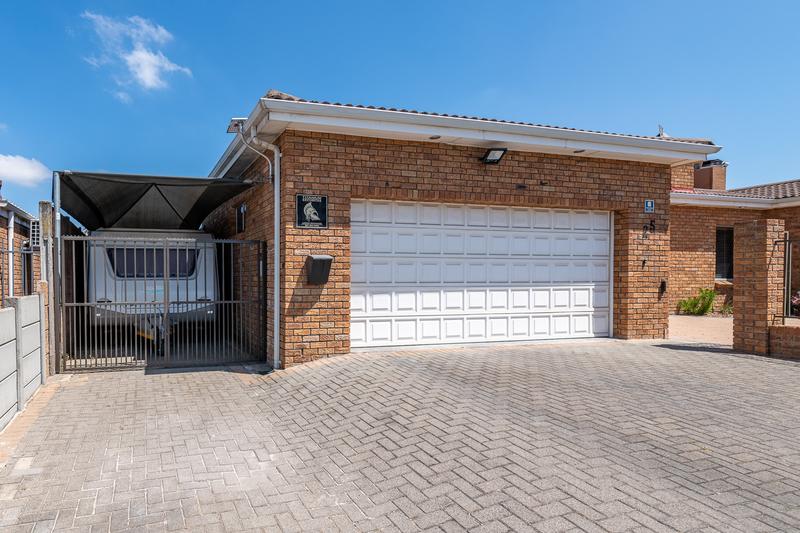 4 Bedroom Property for Sale in Brackenfell South Western Cape